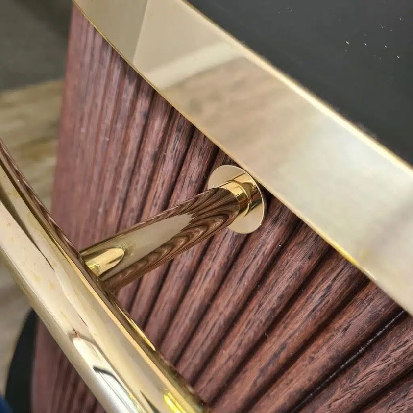detail-lation-mobilier détails en laiton pour mobilier